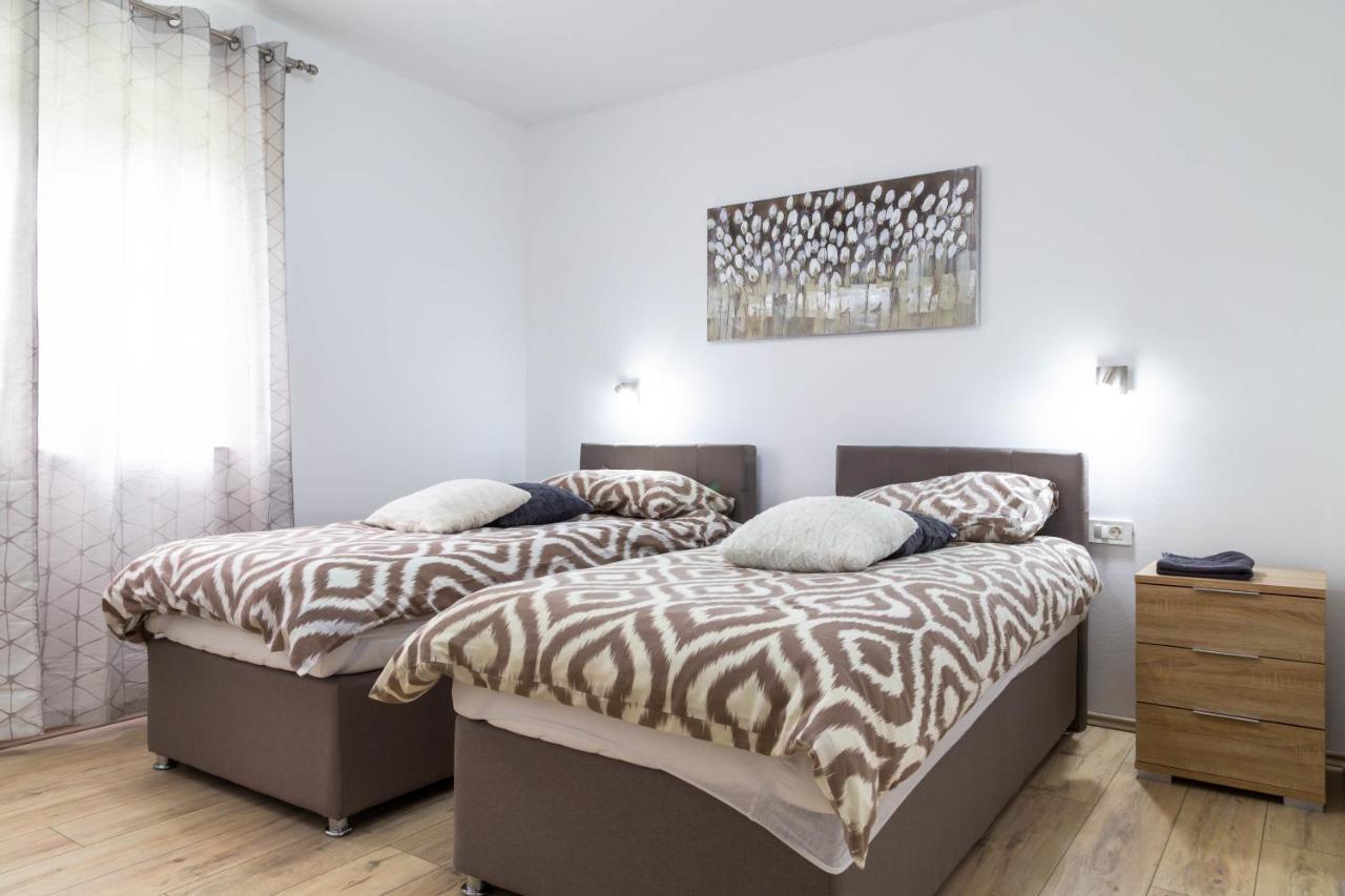 Apartments Raspolic Кастав Экстерьер фото