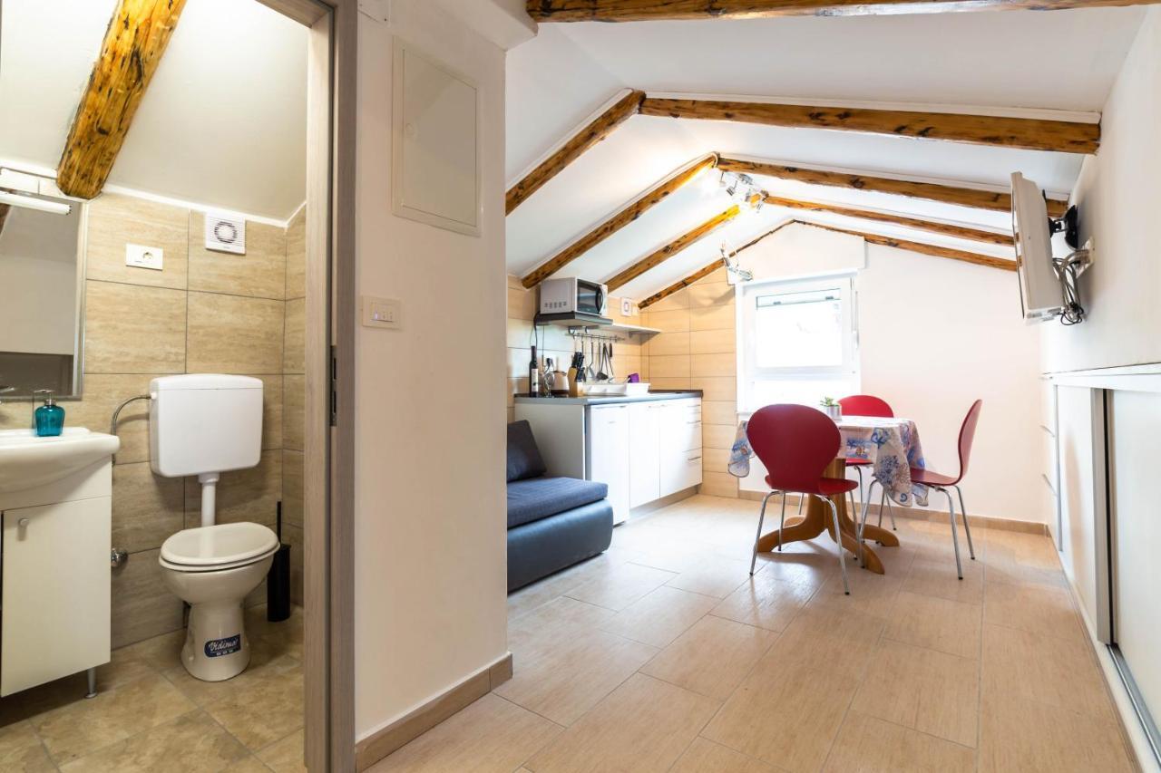 Apartments Raspolic Кастав Экстерьер фото