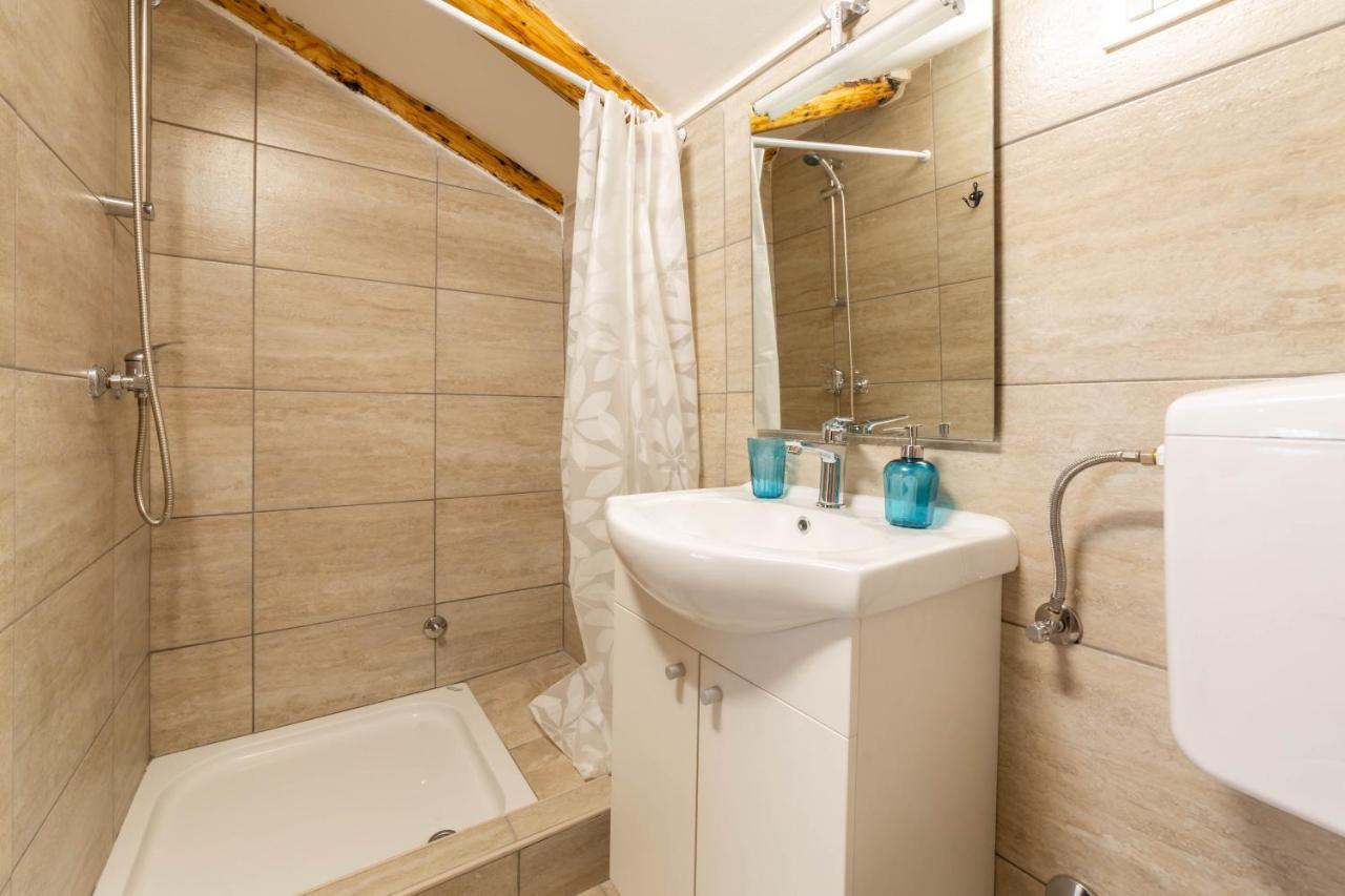 Apartments Raspolic Кастав Экстерьер фото